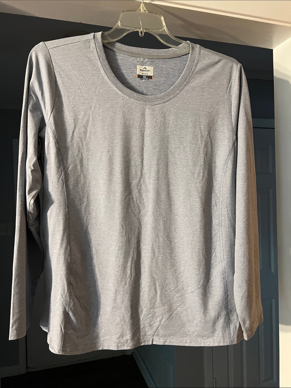 Women's Ridgecut Long Sleeve Crewneck Tee - Light Gray